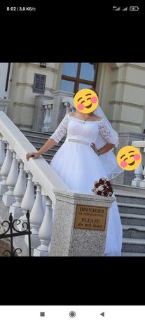 Продам щасливое свадебное платье большого размера