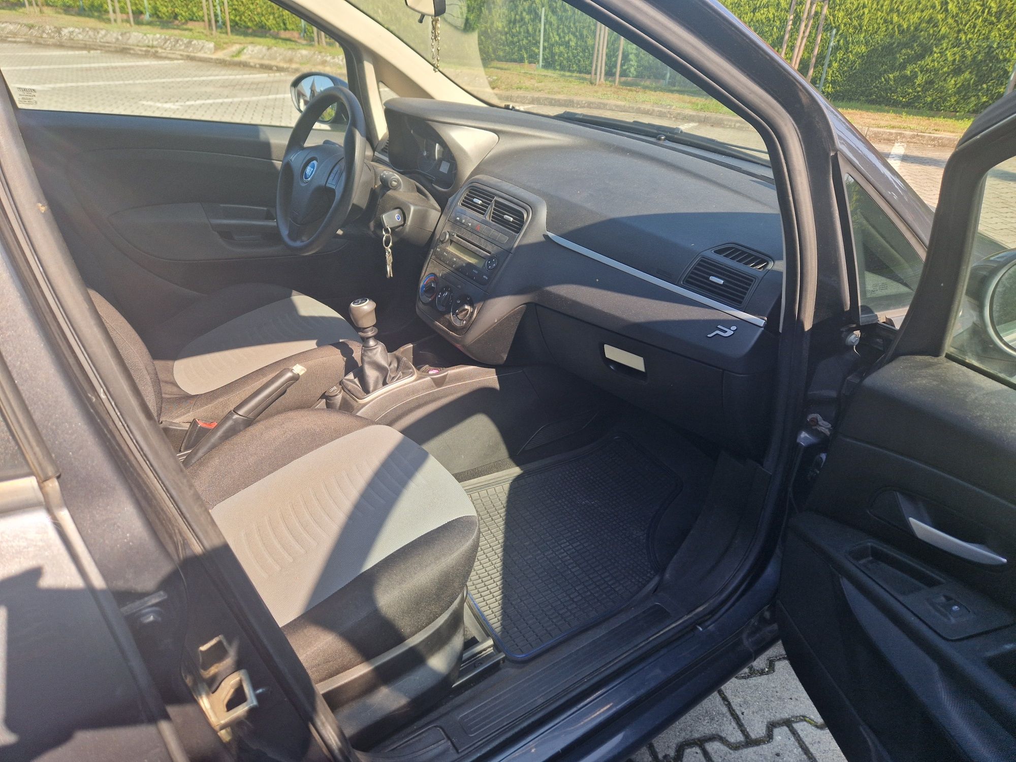 Fiat Grande Punto 1.2 benzyna niski przebieg