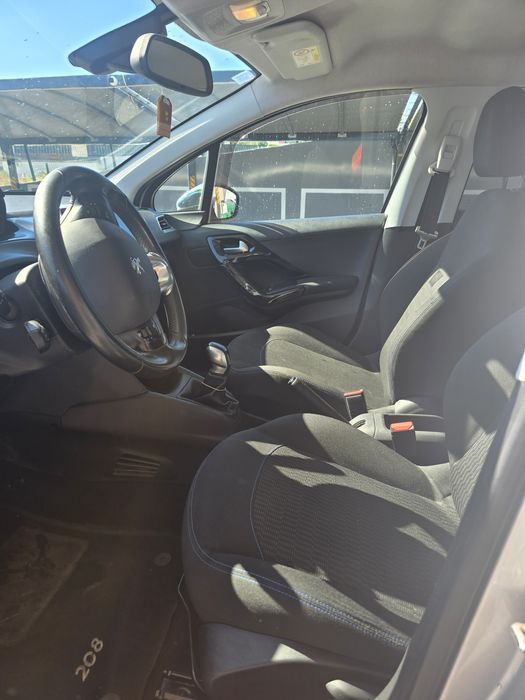 Peugeot 208 pure tech -  2017