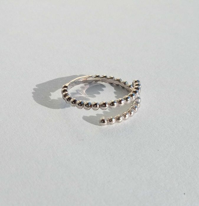 Кольцо Кільце Срібло 925 проби. Розмір 16