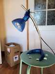 Lampa biurowa regulowana niebieska