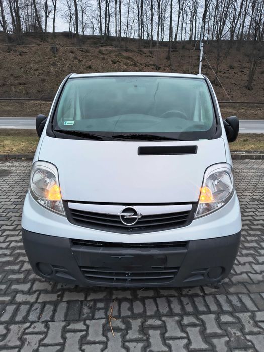 Opel Vivaro 2.0 CDTI 6 OSOBOWY L1H1 90 Km