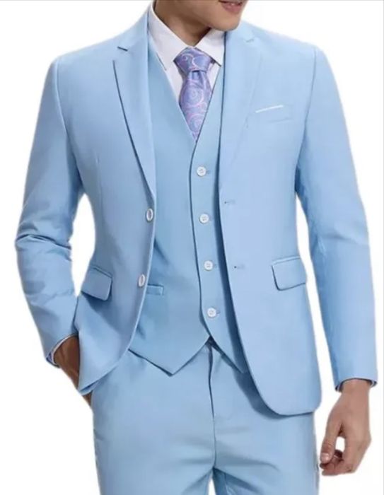 Голубой мужской костюм пиджак и желетка голоубого цвета