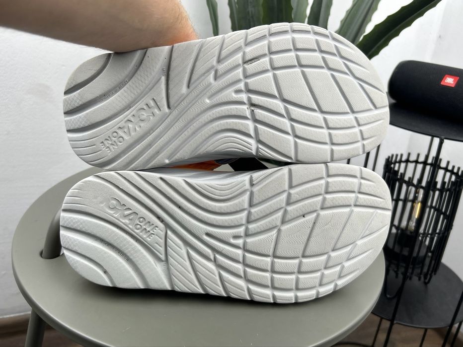 Оригінал! Тапочки шльопки Hoka Ora Recovery 44 розмір М05982
