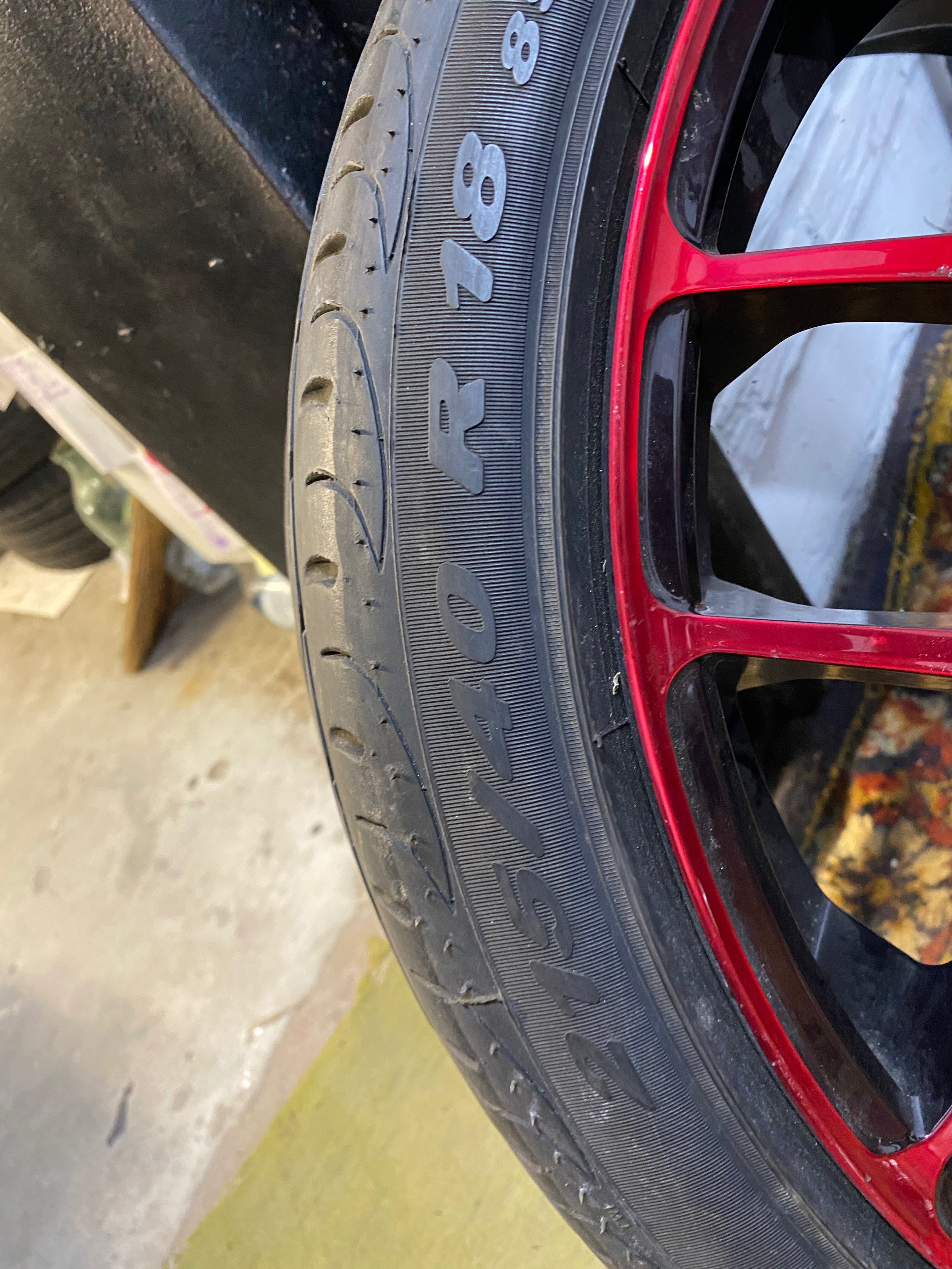 Шини Pirelli 215/40 r18 літо 7мм