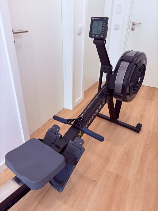 Máquina de remo Concept2 Model D com monitor PM5