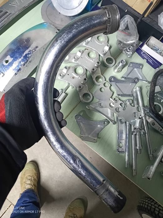 Передній опорнік ява чезет 638