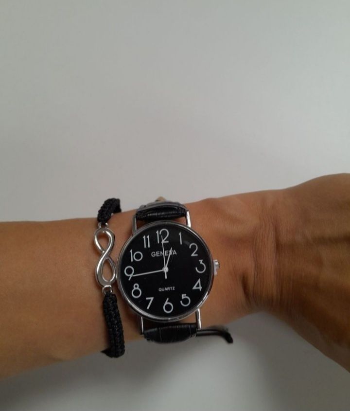 Czarny elegancki klasyczny damski zegarek z bransoletką nieskończonośc