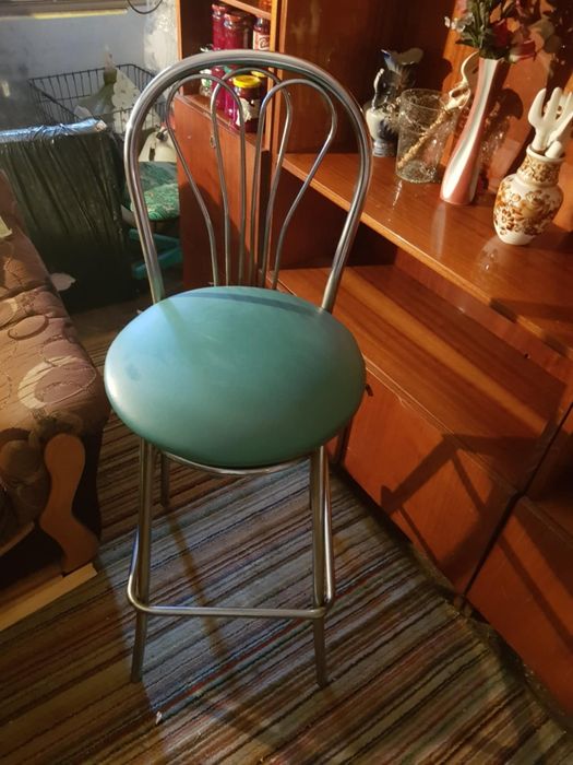 Krzesla wysokie - Hookery barowo-kuchenne 4szt.