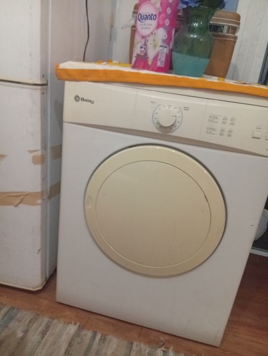 Máquina de secar roupa trabalhar muito bem