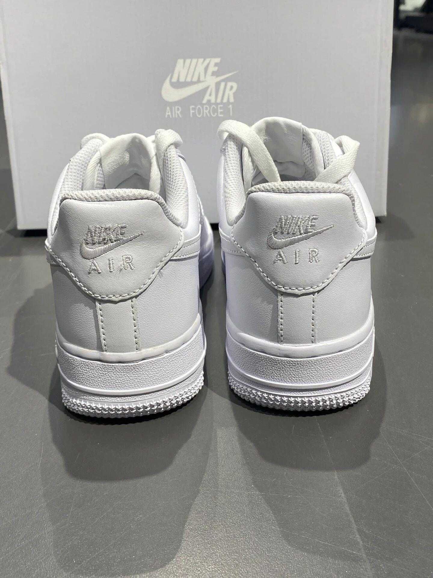NikeAirForce1Low'07White-Nowe i nieuzywane R.44