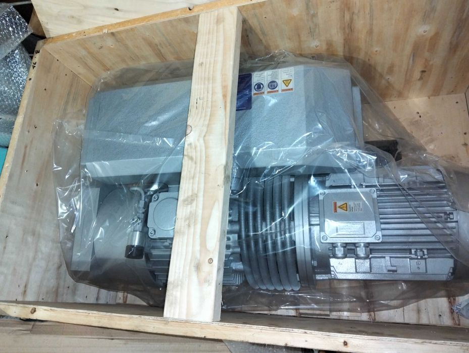 Насос вакуумний WOVP-0600. 300 кубів за годину. Аналог Busch RD0360A