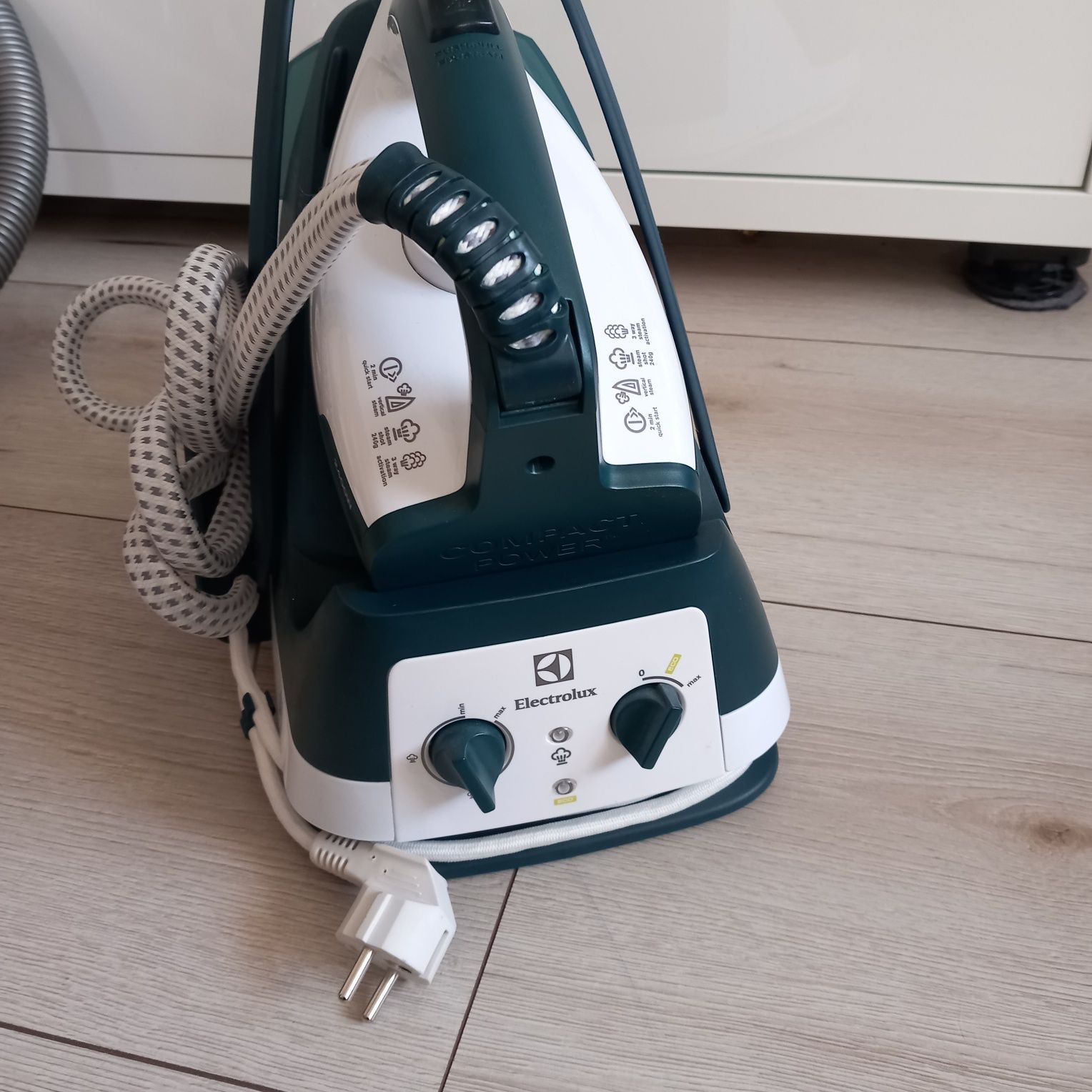 Parownica generator pary  Electrolux