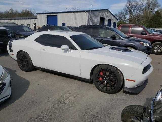 Dodge Challenger 2018 Року