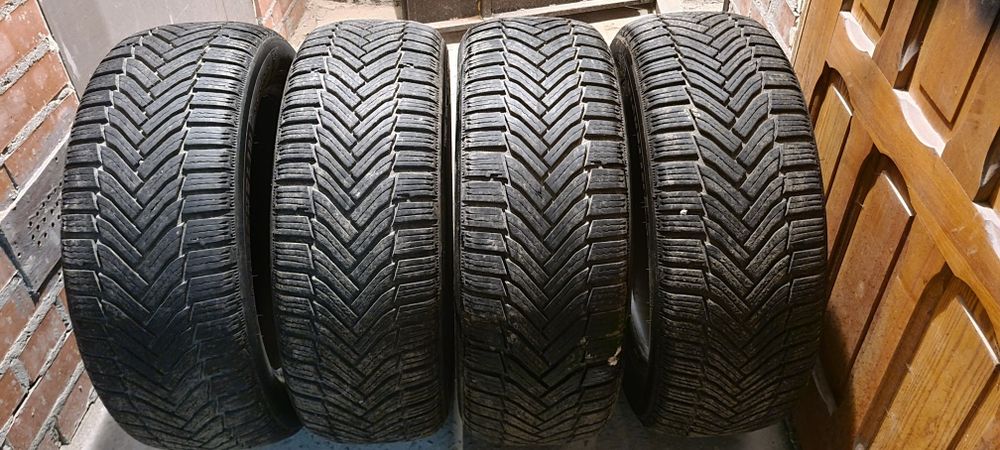 Зимові шини 215/55 R17 Michelin Alpin 6!