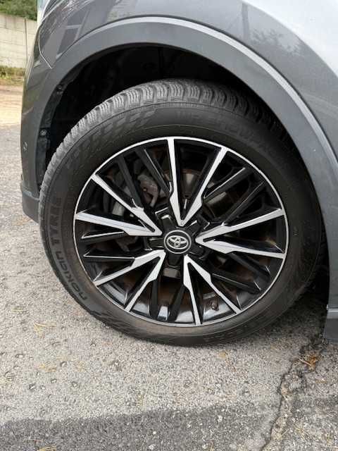 Toyota C-HR niski przebieg 42000