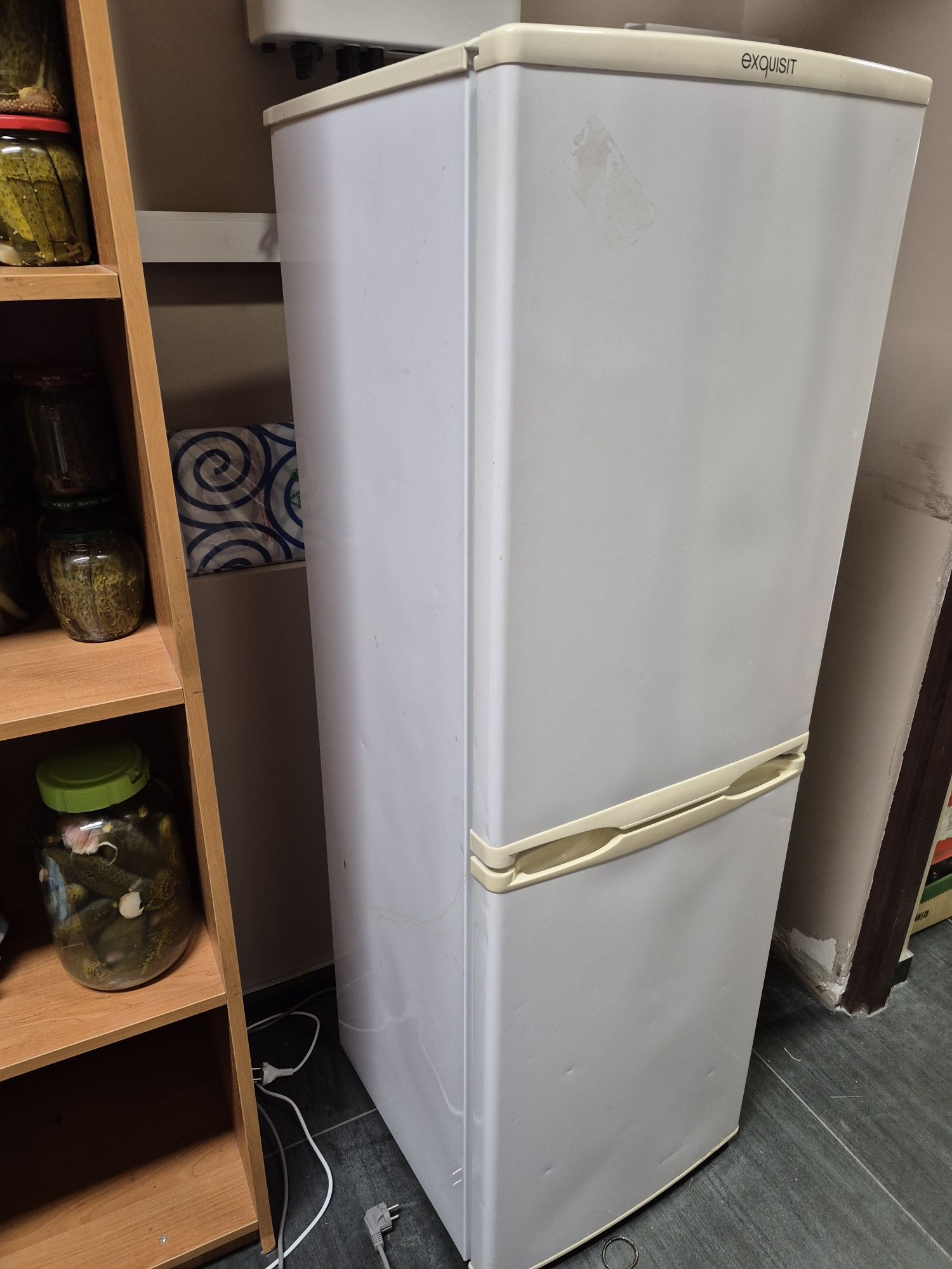Lodówka z zamrażalka  150cm
