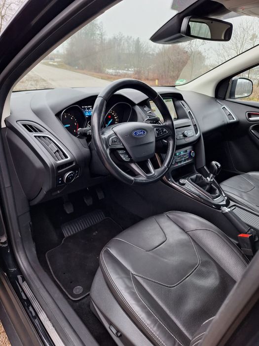 Ford FOCUS MK3 lift Titanium full opcja