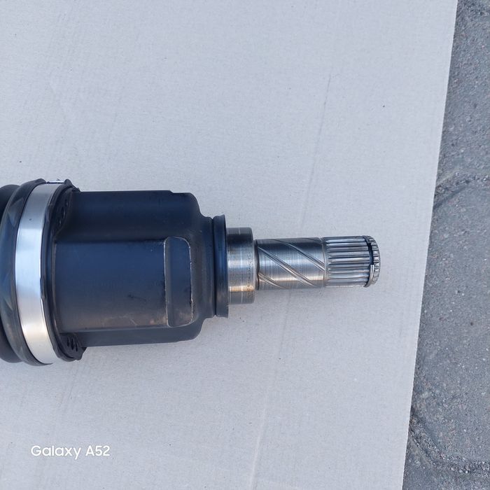 Полуось Піввісь Вал привідний рено меган 4