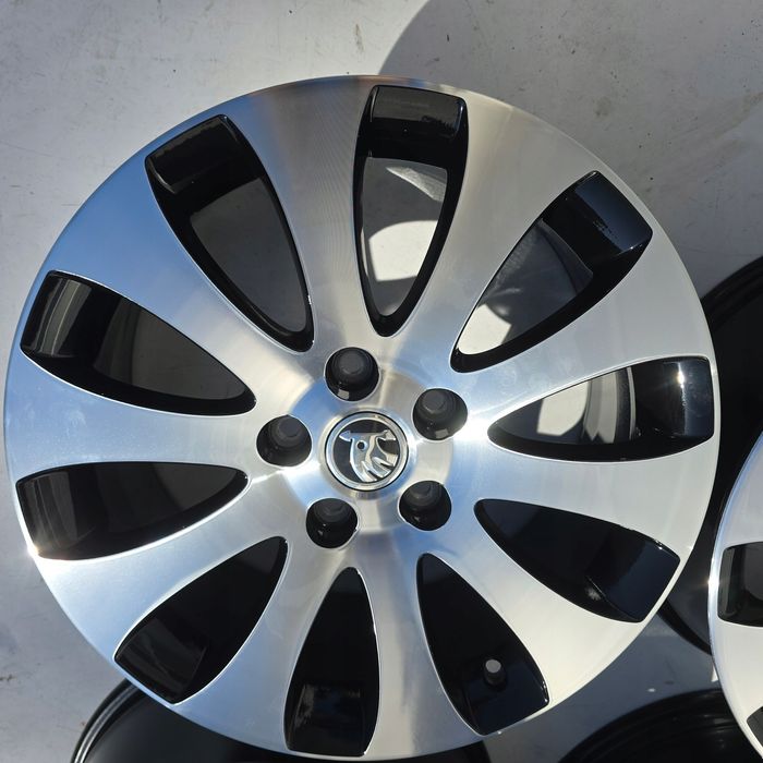 Skoda Superb II Octavia II Iii IV Yeti Karoq 5x112 17'' ET49 4X