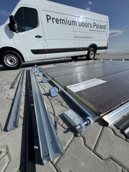 Zestaw kompletnej bramy segmentowej BRAMA SEGMENTOWA Brązowa 3,0x3,0