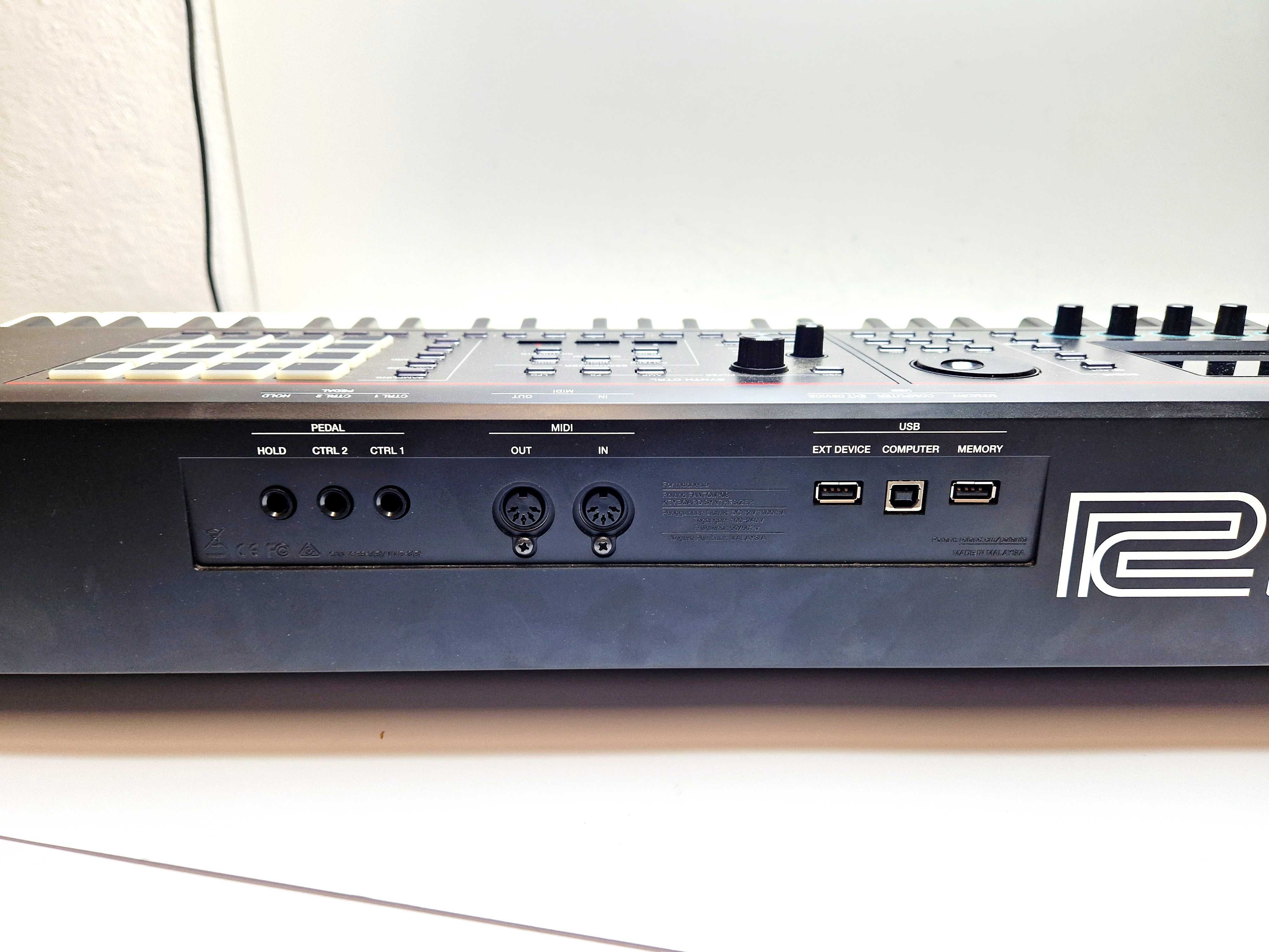 Syntezator klawisze ROLAND FANTOM 08 ! Zobacz !