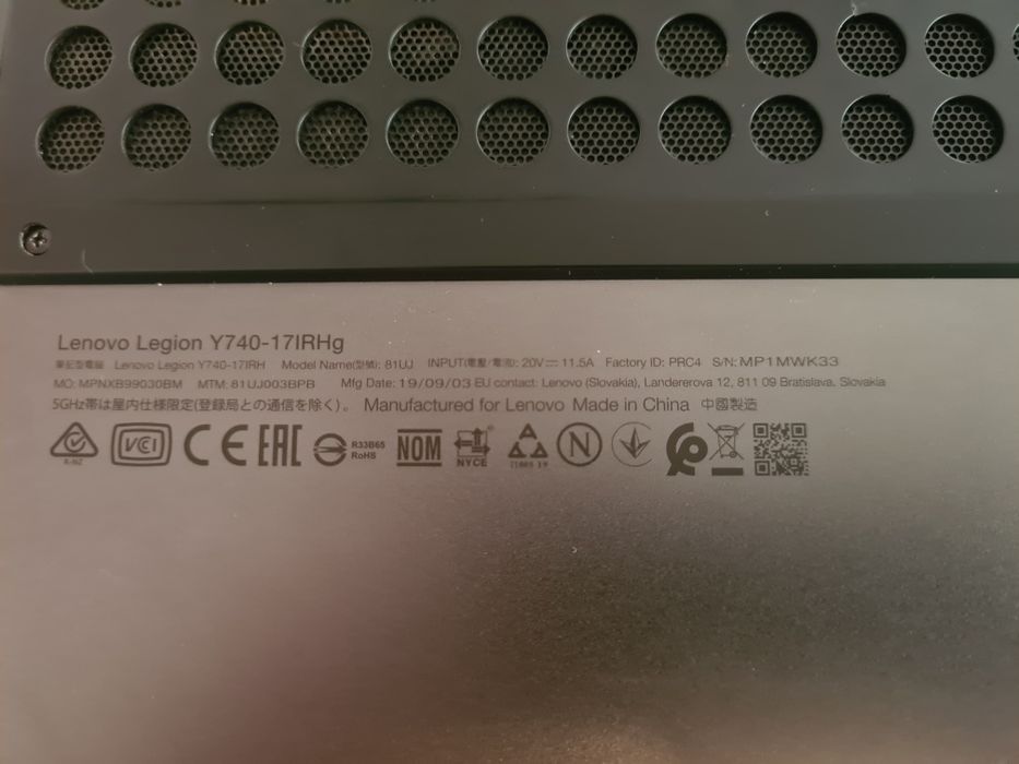 Lenovo Legion Y740-17IRHg i7-9750H/16GB RTX2070 Max-Q 144HZ