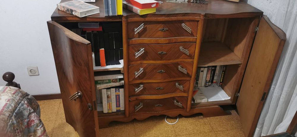 Recheio de casa móveis e alguns electrodomésticos