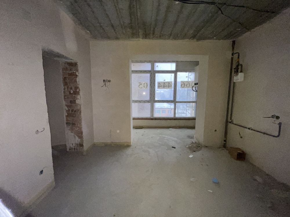 Продам квартиру в елітній, новобудові в центрі міста біля озера, парк.