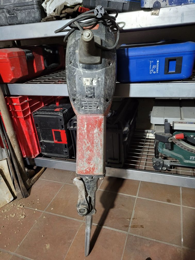 Młot wyburzeniowy Hilti te 3000