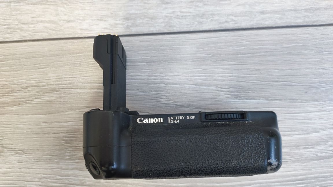 Бустер Canon bg-e4