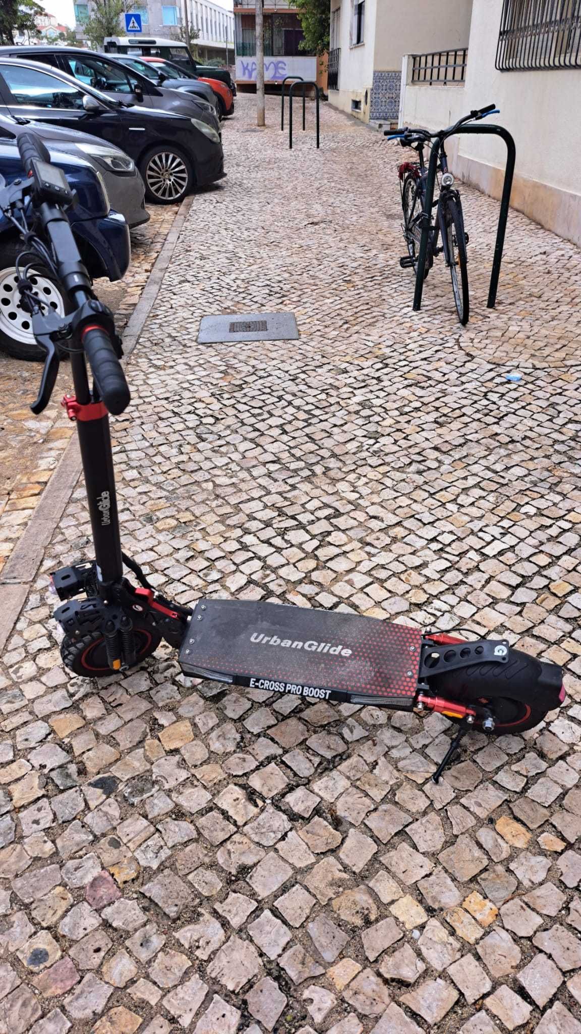URBANGLIDE Trotinete ecross pro boost