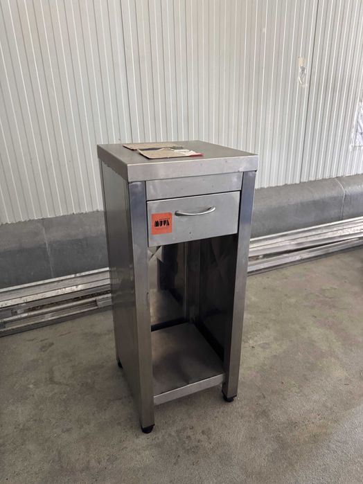 Móvel em Inox com Gaveta - 35x37x85 cm