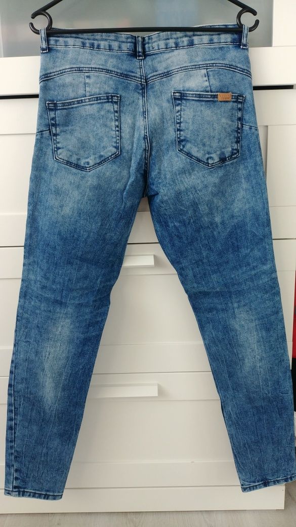 Mohito jeansy push up slim fit dziury przetarcia 36 S
