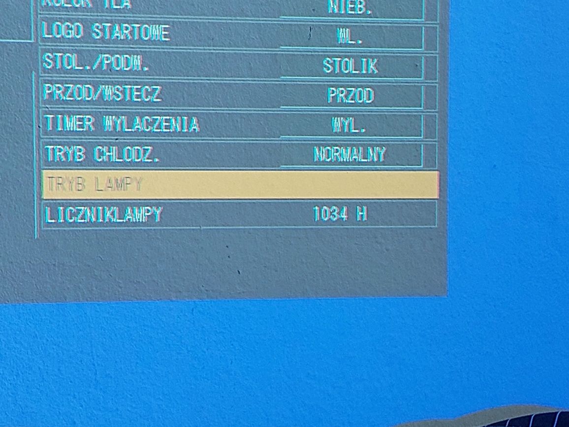 Projektor LCD panasonic PT-AE900E kinowy rzutnik 720p