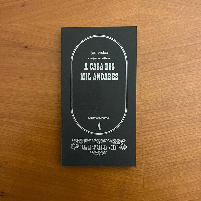 Jan Weiss - A Casa dos Mil Andares