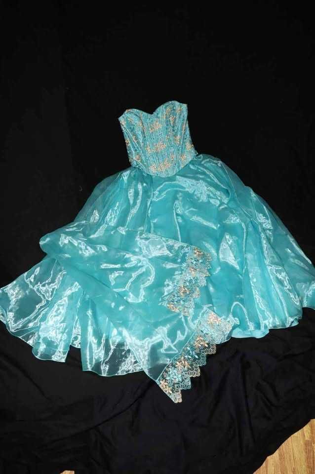 vestido de cerimónia azul turqueza