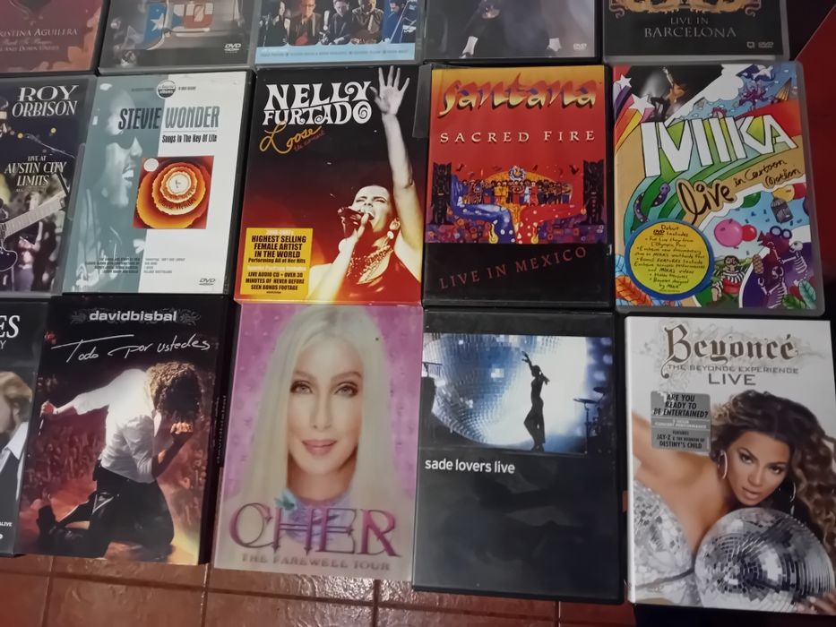Conjunto de 25 Dvds Musicais Diversos Originais