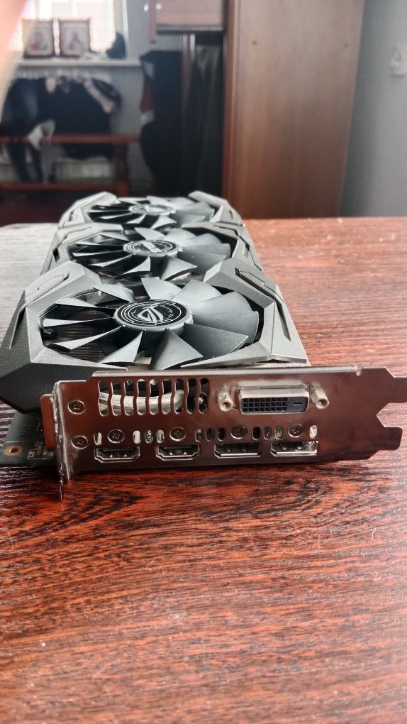 GTX 1060 6GB Asus ROG