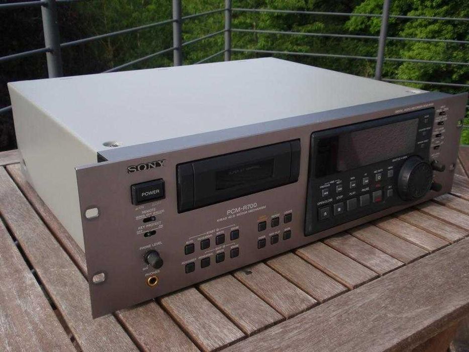 Sony PCM R-700 DAT tylko 72 godziny pracy głowicy.