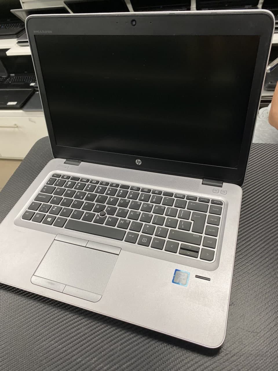 HP EliteBook 840 G3 14.1″ i5-6300U/256SSD/16GB/W10