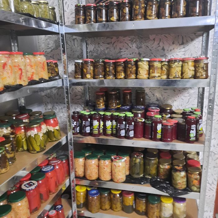 Papryka w miodzie ,ogórki,soki