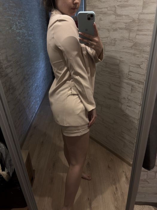 Костюм жакет з шортами, розмір S