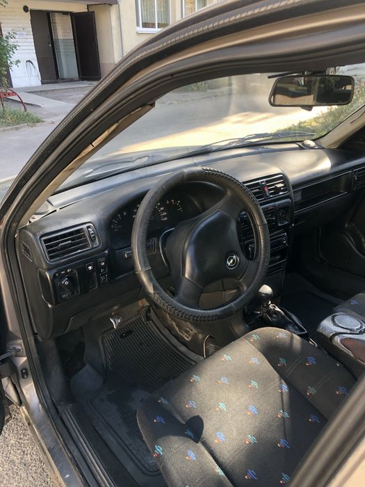 Продам Opel vectra A 1992 рік