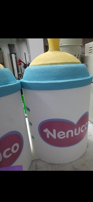 Letras/formas em esferovite