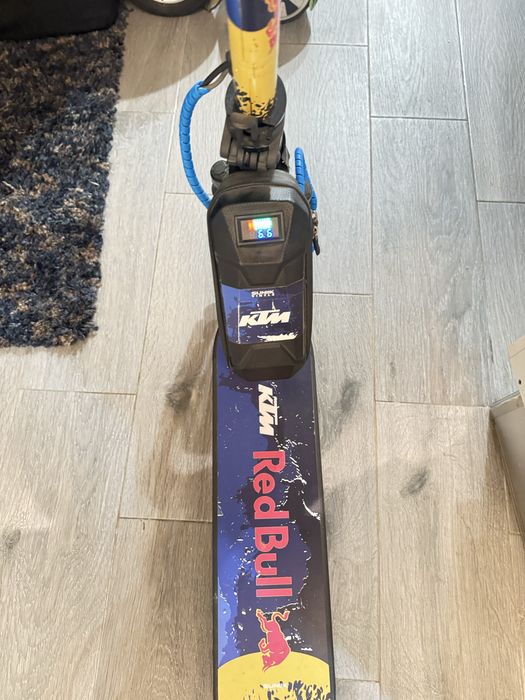 Trotinete eletrica xiami todo modificada andar