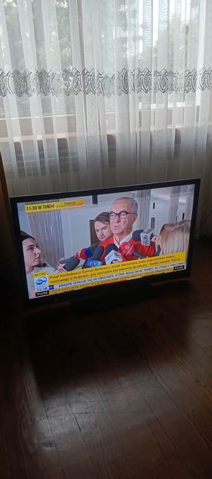 kdl-40ex720 telewizor Sony z pilotem  200Hz full hd