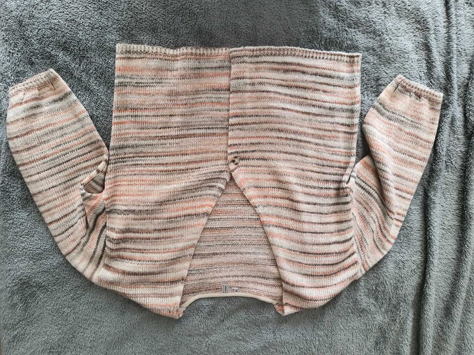 Sweter zapinany beżowy