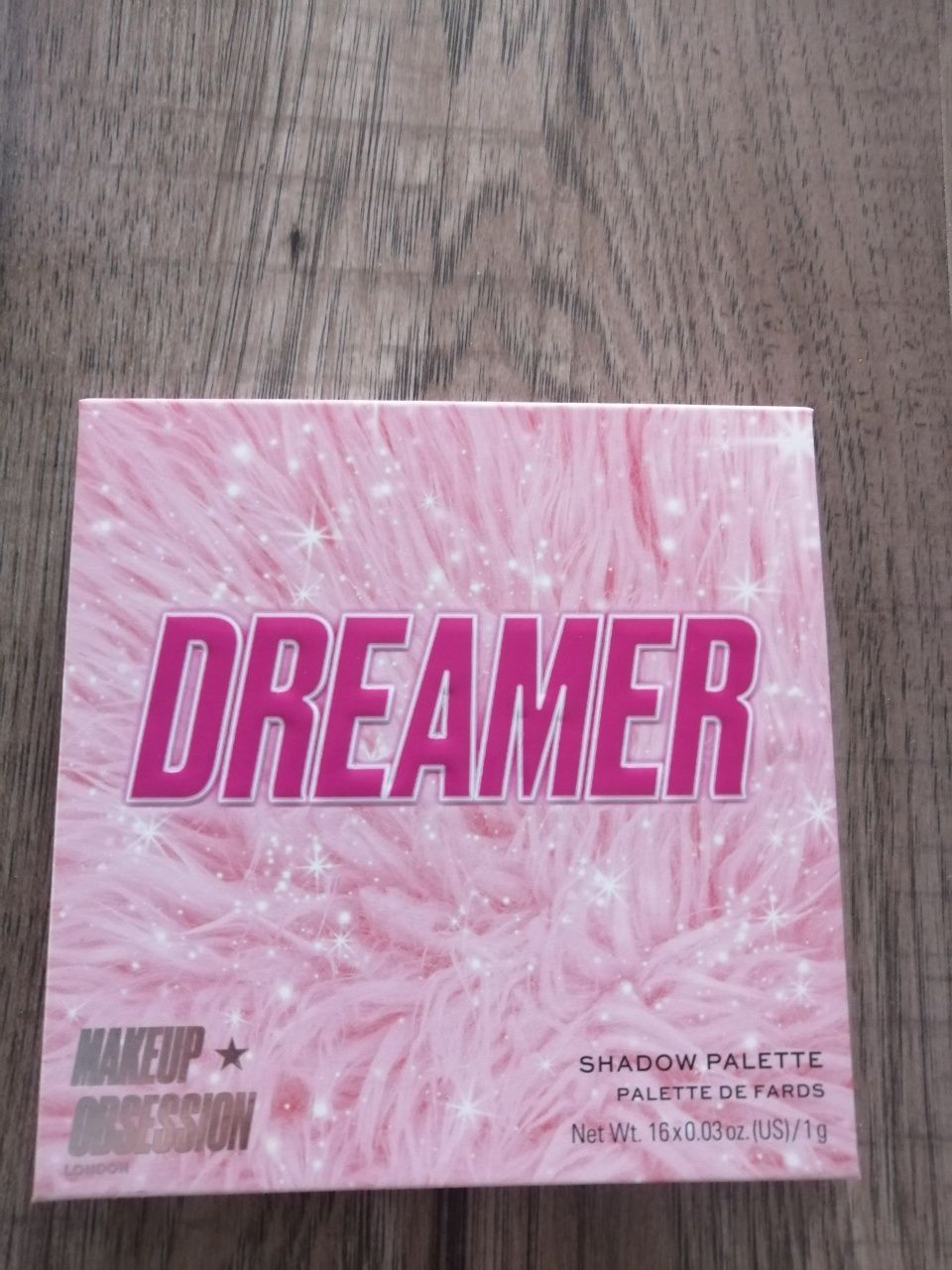 Dreamer makeup obsession paleta 16 cieni do powiek z lusterkiem