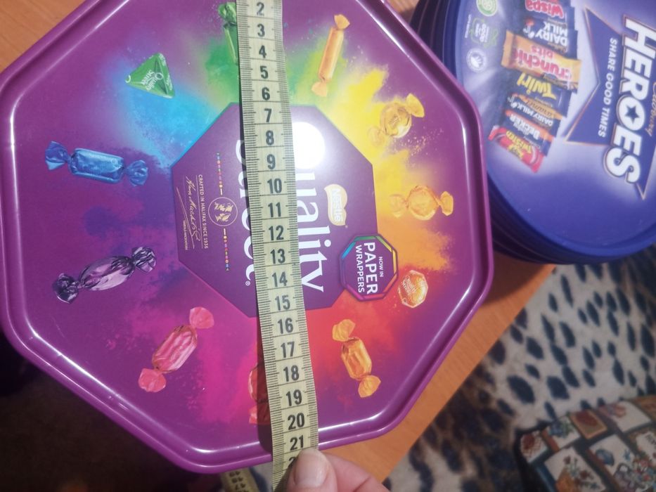 Пластиковые коробки от сладостей